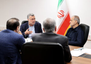 برگزاری جلسه بررسی برنامههای تأمین دارو و تجهیزات پزشکی در سال ۱۴۰۵