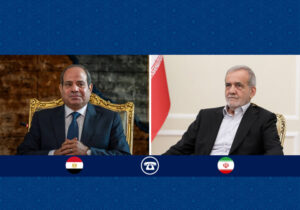 تأکید روسای جمهور ایران و مصر بر راهکارهای دیپلماتیک حل و فصل مسائل