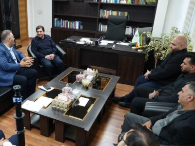 تجلیل مخبر از دو قهرمان پرافتخار وزنهبرداری کشور
