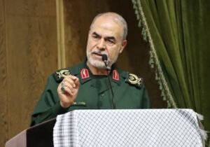 جوانی: ایران با اعمال حاکمیت بر تنگه هرمز متجاوزان را تنبیه میکند