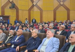 حضور غیرمنتظره پزشکیان در گردهمایی مدیران روابط عمومی سازمانها