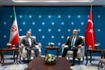 رایزنی تلفنی وزرای خارجه ایران و ترکیه