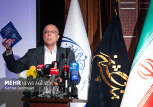 زلفیگل: شهید رئیسی منافع ملی را بر همه ملاحظات ترجیح میداد