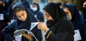 آموزش در ایران ۲۸ سال در انتهای جدول جهانی؛ «مدرسه چهچیزی جز رقابت و حسادت به بچهها داد»/ قبل از شیوع کرونا هم رتبه ۱۲ در خاورمیانه داشتیم