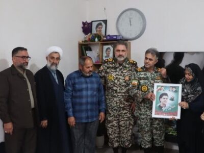امیر سرتیپ الهامی با خانواده شهید احمد حسیننژاد دیدار کرد