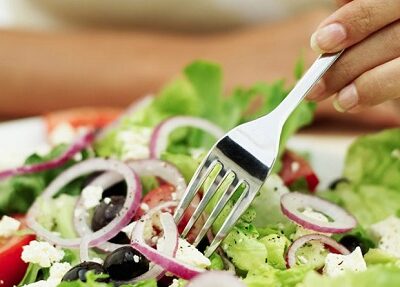 داروخانه طبیعی در سفره شما؛ سبزی های شفابخش را بشناسید/ اینفوگرافیک