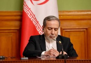 عراقچی: نیروهای مسلح ایران با هرگونه نقض حریم کشورمان مقابله میکنند