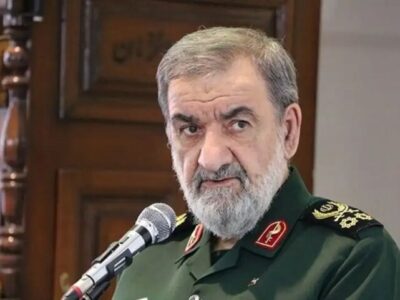محسن رضایی: محکم پای متحدمان حزبالله ایستادهایم