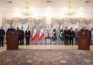 پزشکیان: دست دوستی به سوی کشورهای اسلامی منطقه دراز میکنیم