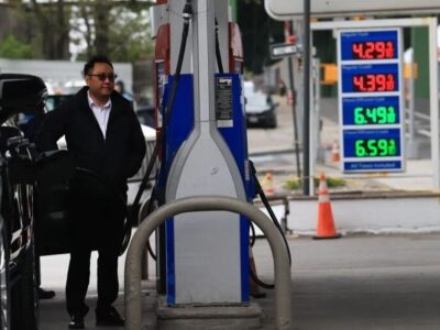 افزایش قیمت بنزین در آمریکا/ تنشهای خاورمیانه، اقتصاد جهانی را هدف گرفت