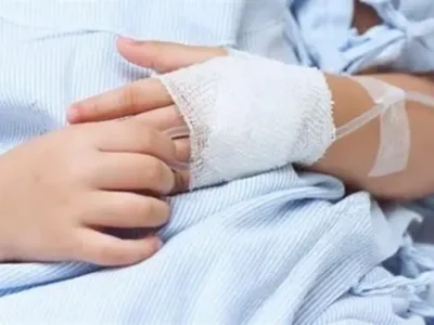 ماجرای مسمومیت کودک ۷ ساله با مواد مخدر در آباده چه بود؟