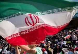 اختلافات حزبی را کنار بگذاریم؛ برای غلبه بر دشمن باید متحد باشیم