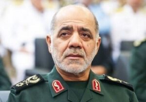 بازدید سرلشکر عبداللهی از یک سایت تولید زیرزمینی موشک