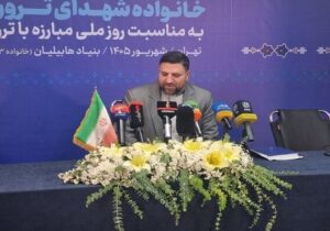 صیاد شیرازی: پدرم بیمحافظ و بیراننده قربانی ترور کور شد
