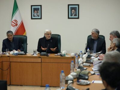 عارف: حل مسائل فرهنگی با بخشنامه پیش نمیرود