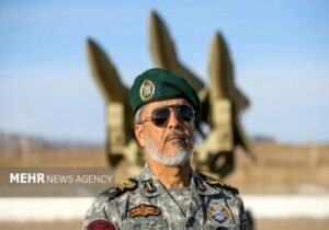 امیر سیاری: تنگه هرمز در کنترل کامل ایران است؛ آمادهتر از گذشتهایم