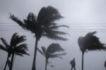 باد در تهران شدت میگیرد؛ اوج وزش باد در روز چهارشنبه
