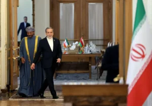 بازتاب خبر عمان و عربستان در بازار طلا و دلار/ دلار ۴۵۰۰ تومان گرانتر شد/ طلای ۱۸ عیار تا ۳۵ میلیون تومان بالا میرود؟