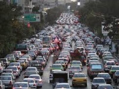 ترافیک سنگین در محورهای چالوس، هراز و آزادراه قزوین-کرج-تهران