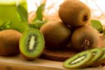۲ میوه فوق العاده برای درمان یبوست