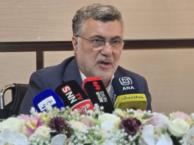 ظفرقندی: مواد اولیه دارو به اندازه کافی وارد کشور شده است