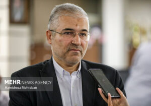 فلسفی: بزرگنمایی آثار تحریمها، دادن گرای نقاط ضعف به دشمن است