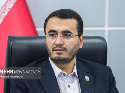 متفکرآزاد: ایران بدون بمب اتم به یک ابرقدرت تبدیل شده است